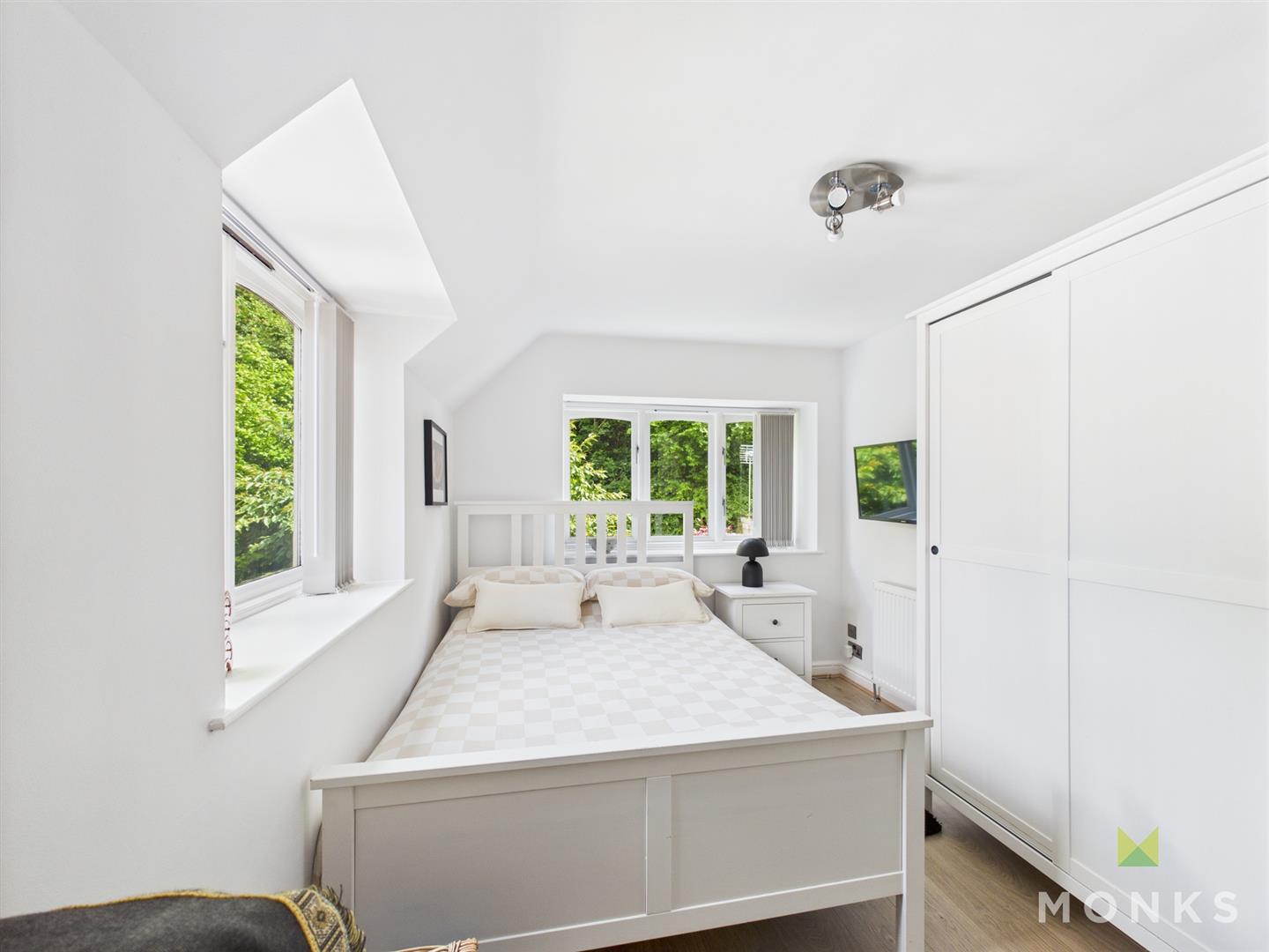 Slimbridge Cottage, 8 Pontfaen, Wrexham, LL14 5EW SSTC Slimbridge Cottage, 8 Pontfaen, Wrexham, LL14 5EW SSTC